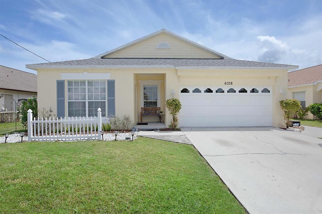 Photo of 6378 Hollywood Street, Jupiter, FL 33458 (MLS # R10727360)