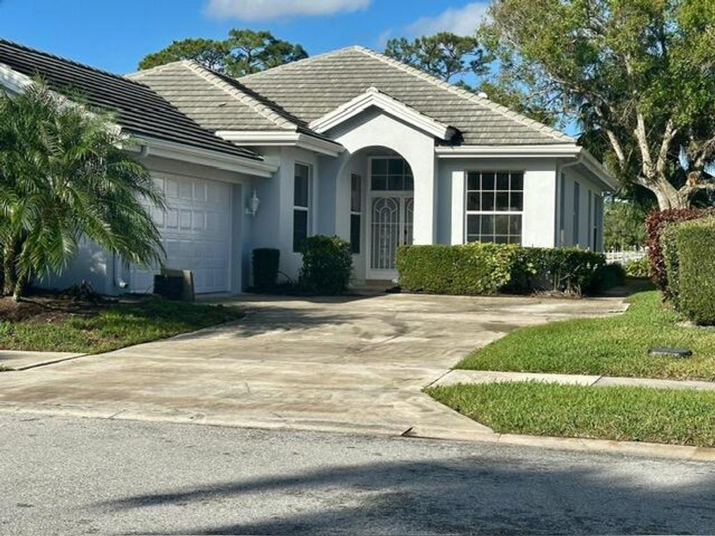 Photo of 511 SW Hampton Court, Port Saint Lucie, FL 34986 (MLS # R11062877)
