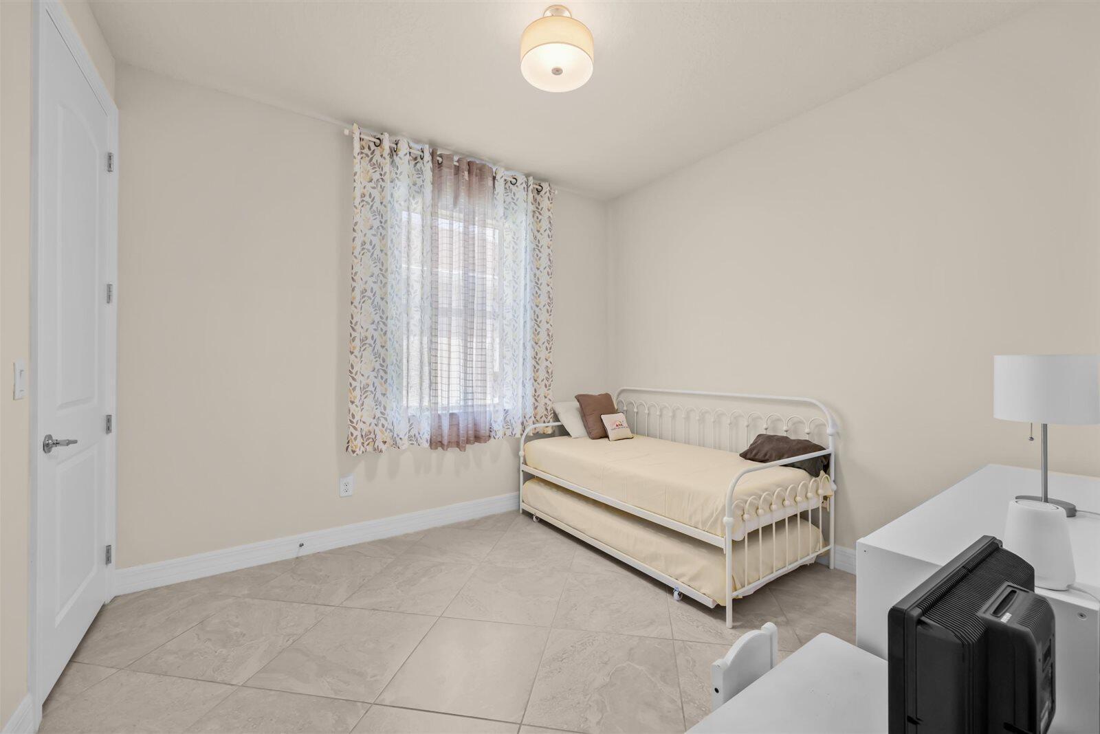 DEL WEBB AT TRADITION - Residential