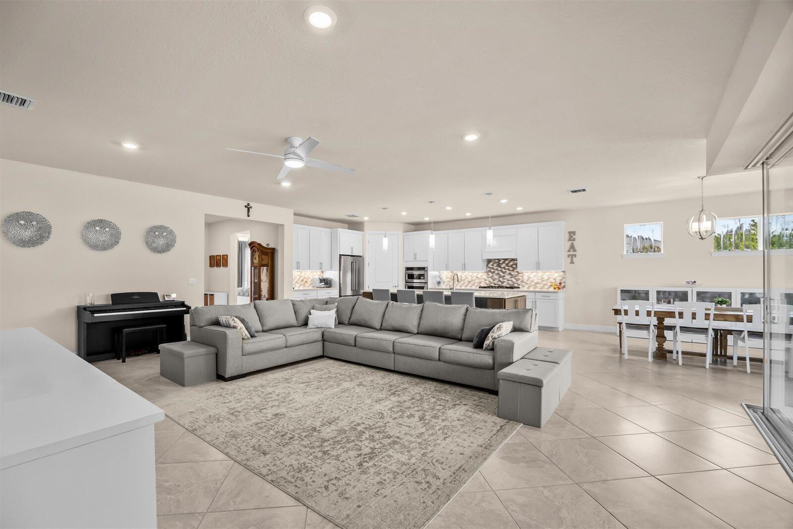 DEL WEBB AT TRADITION - Residential