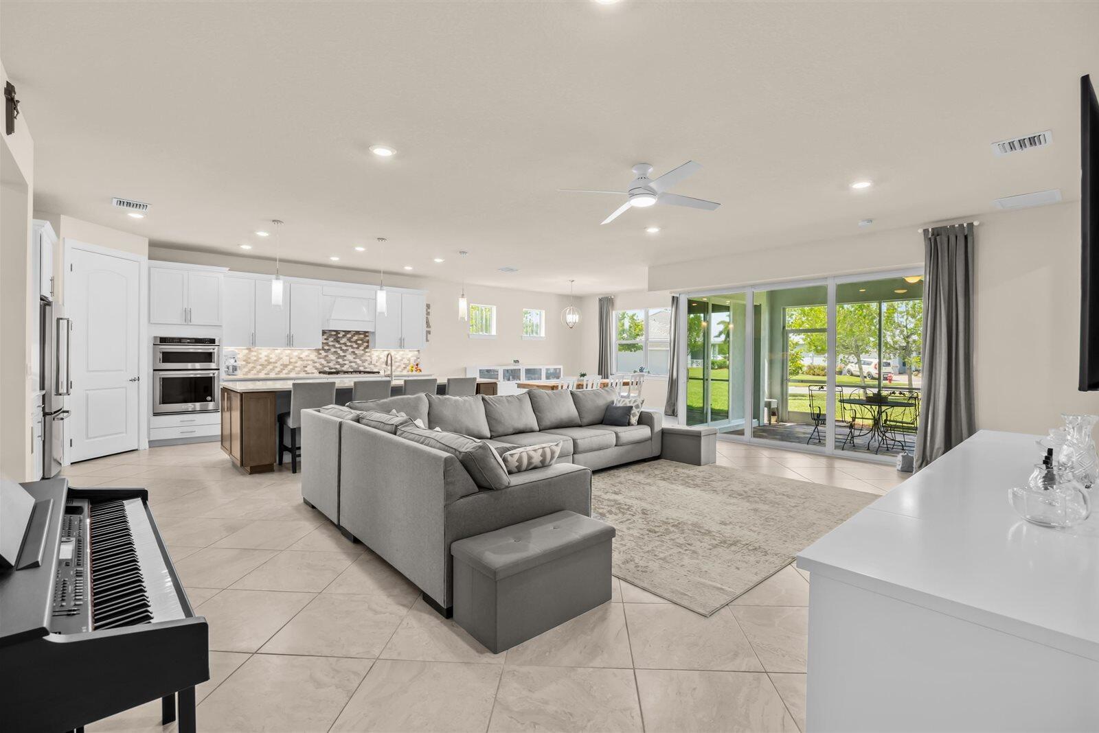 DEL WEBB AT TRADITION - Residential