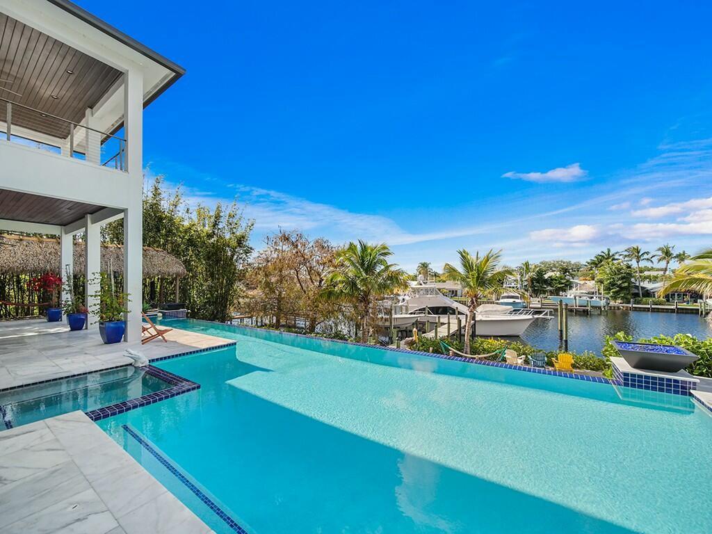 HIDEAWAY ISLES - Residential