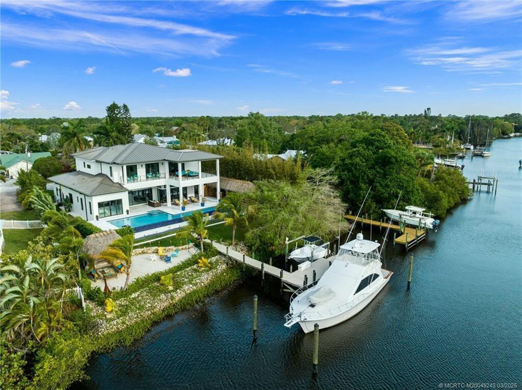 HIDEAWAY ISLES - Residential