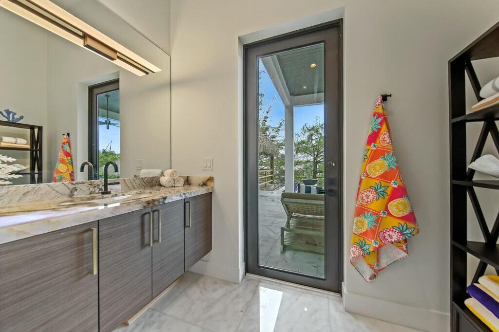 HIDEAWAY ISLES - Residential