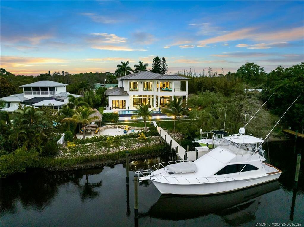 HIDEAWAY ISLES - Residential