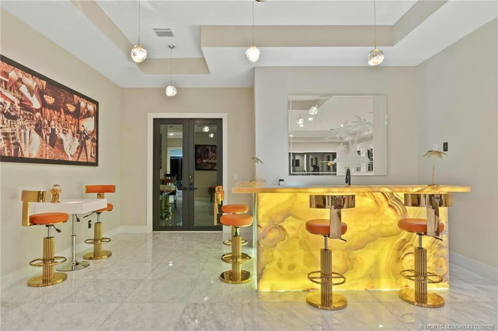 HIDEAWAY ISLES - Residential