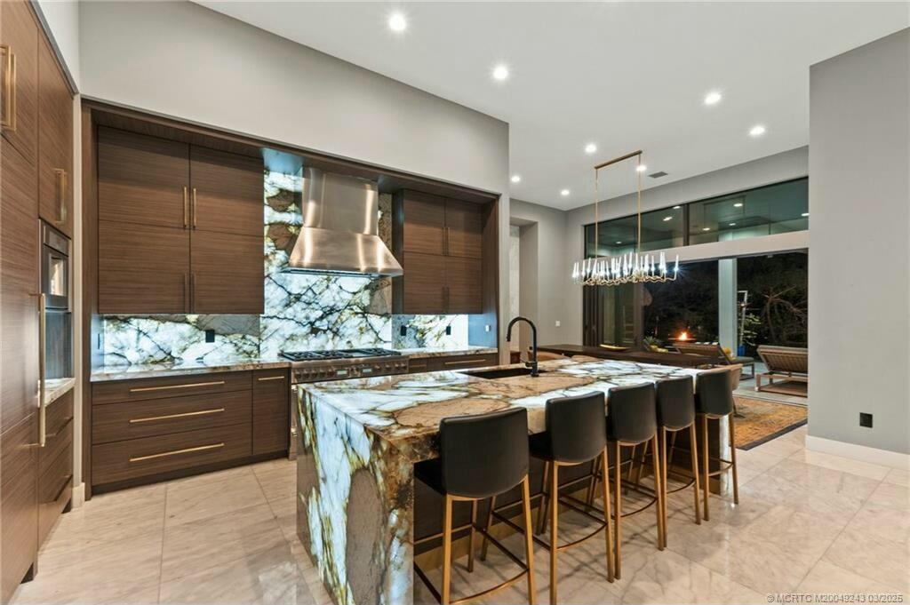 HIDEAWAY ISLES - Residential