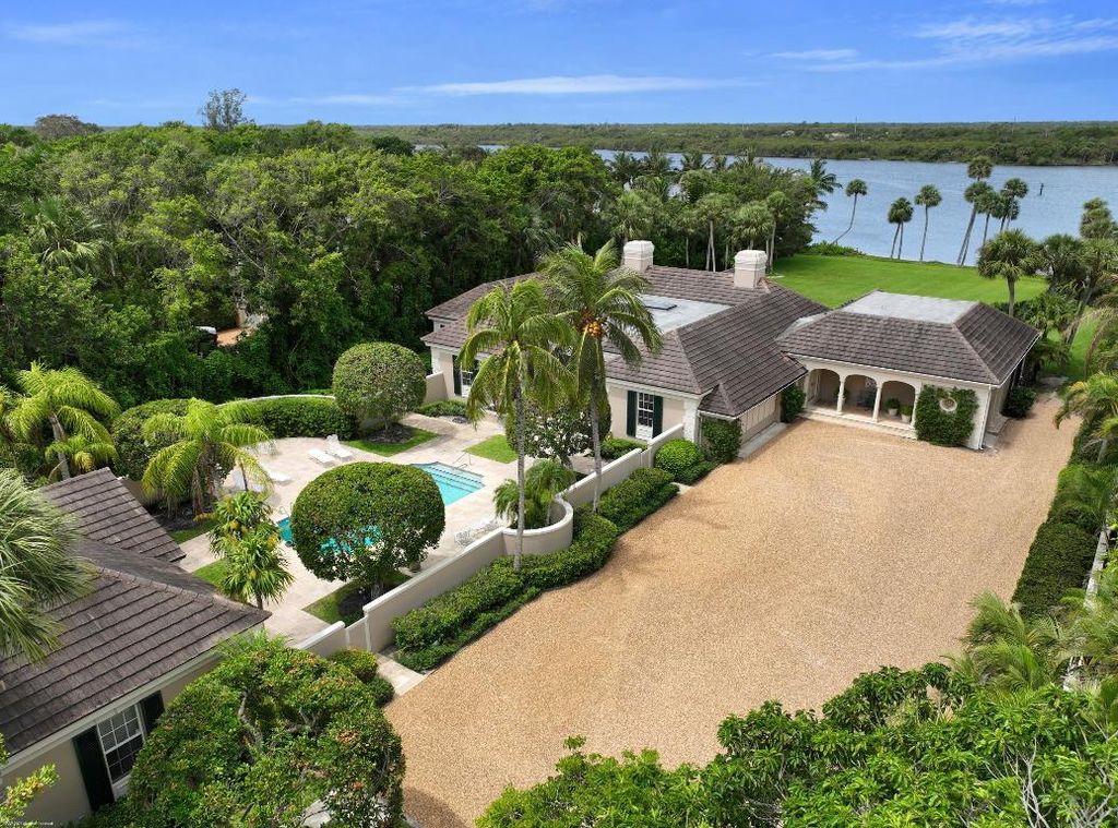 Photo of 196 Gomez Road, Jupiter Island, FL 33455 (MLS # R10992492)