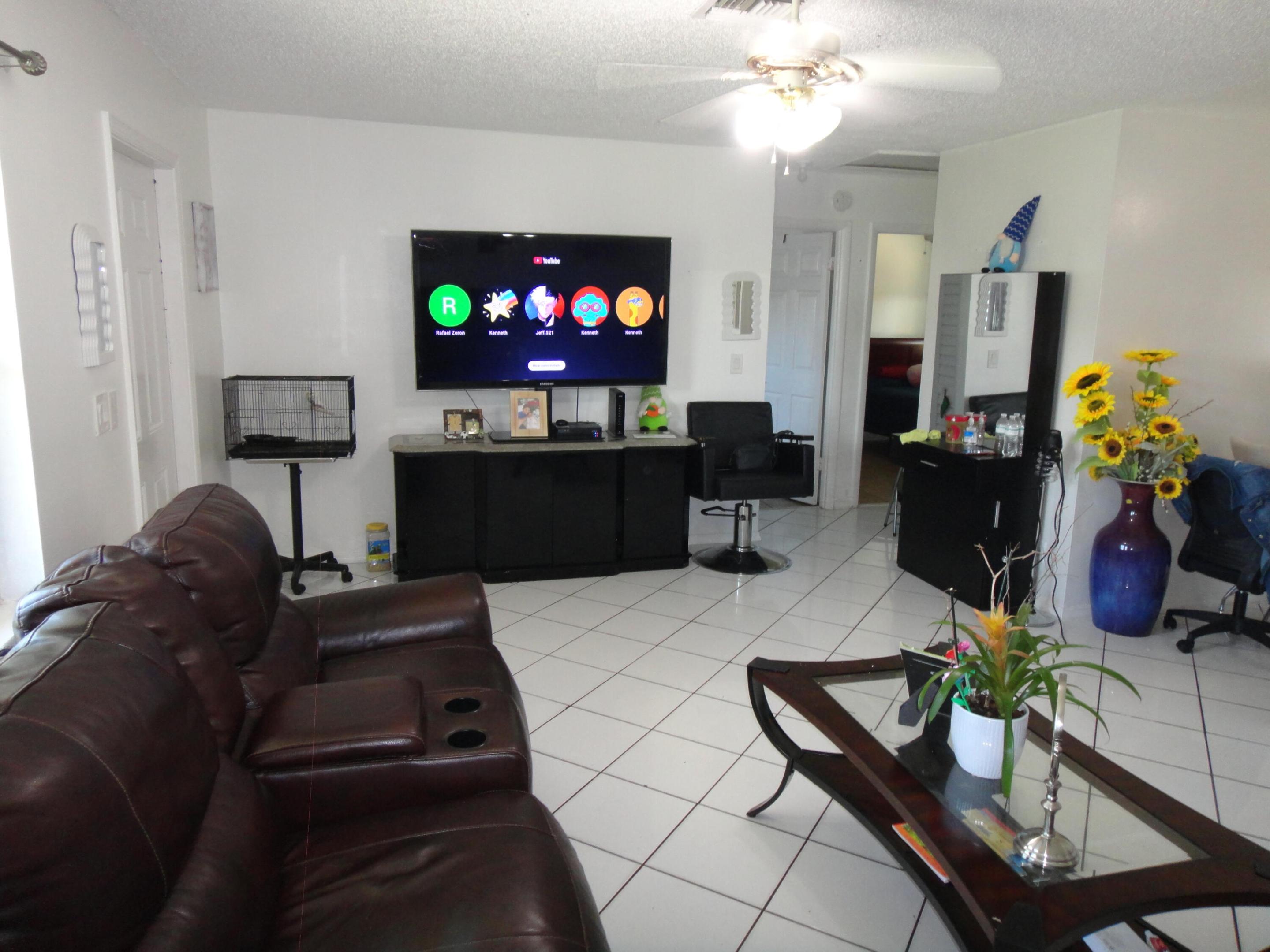 VILLAS OF PALM BEACH 2 - Residential