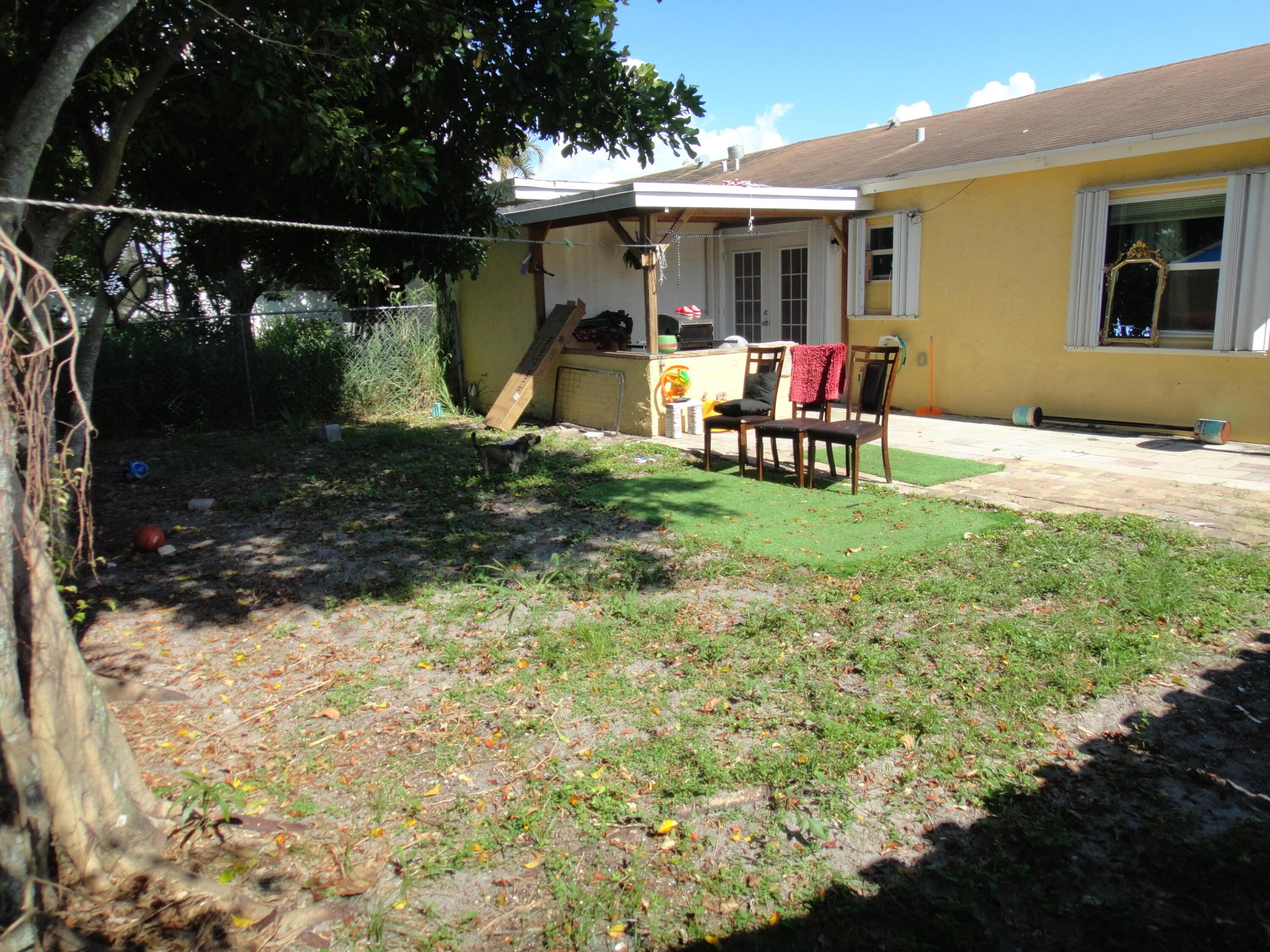 VILLAS OF PALM BEACH 2 - Residential