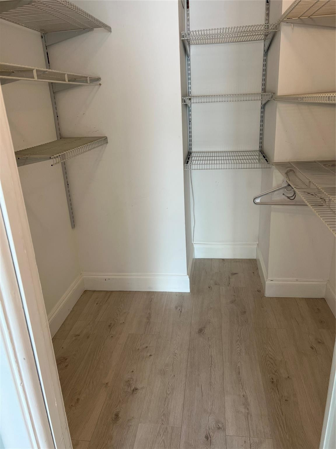 GABLE ARMS CONDO - Residential Lease