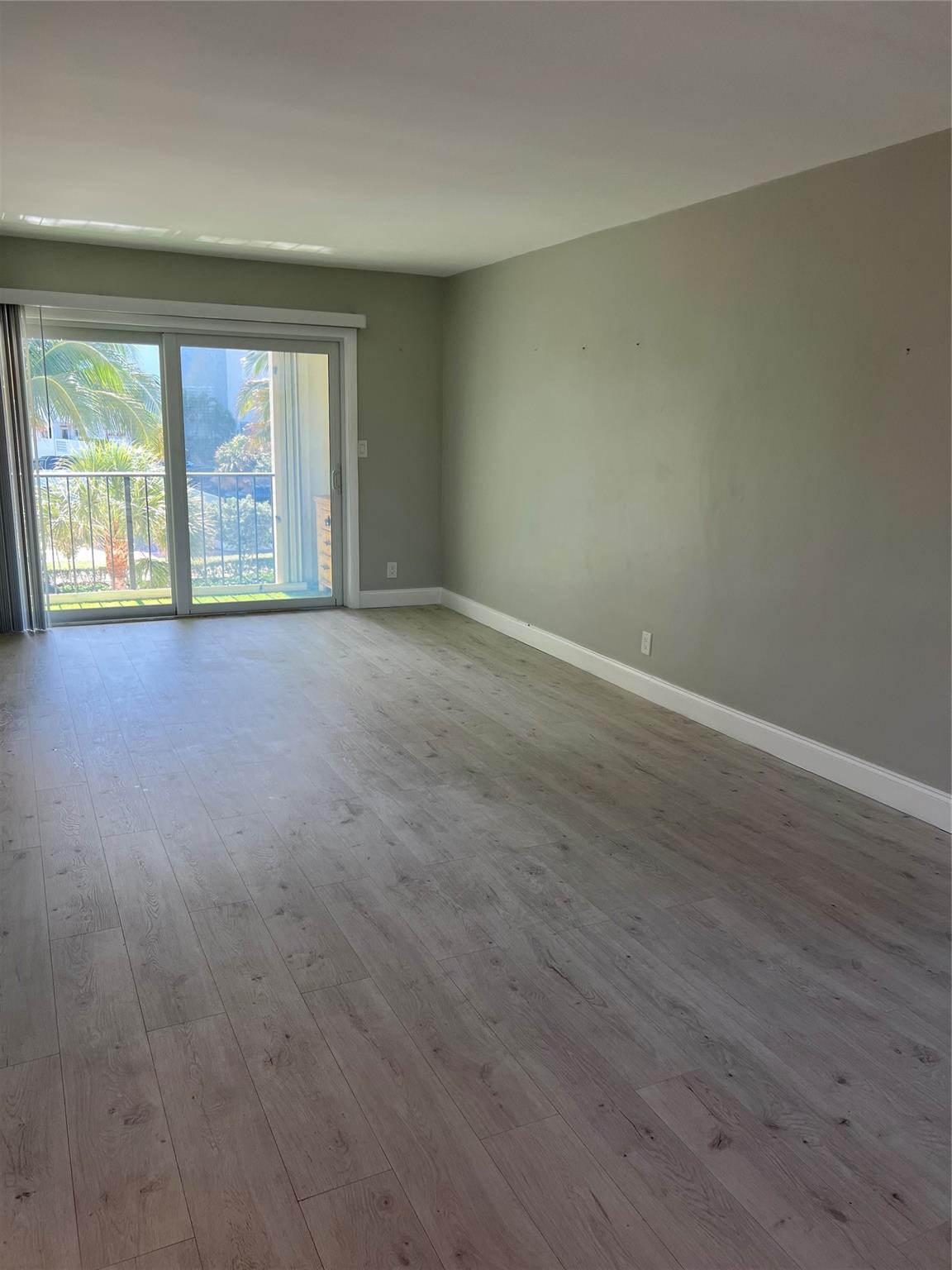 GABLE ARMS CONDO - Residential Lease