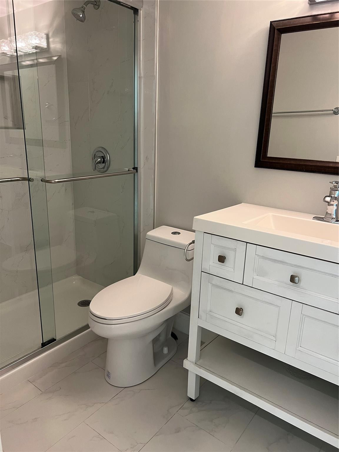GABLE ARMS CONDO - Residential Lease