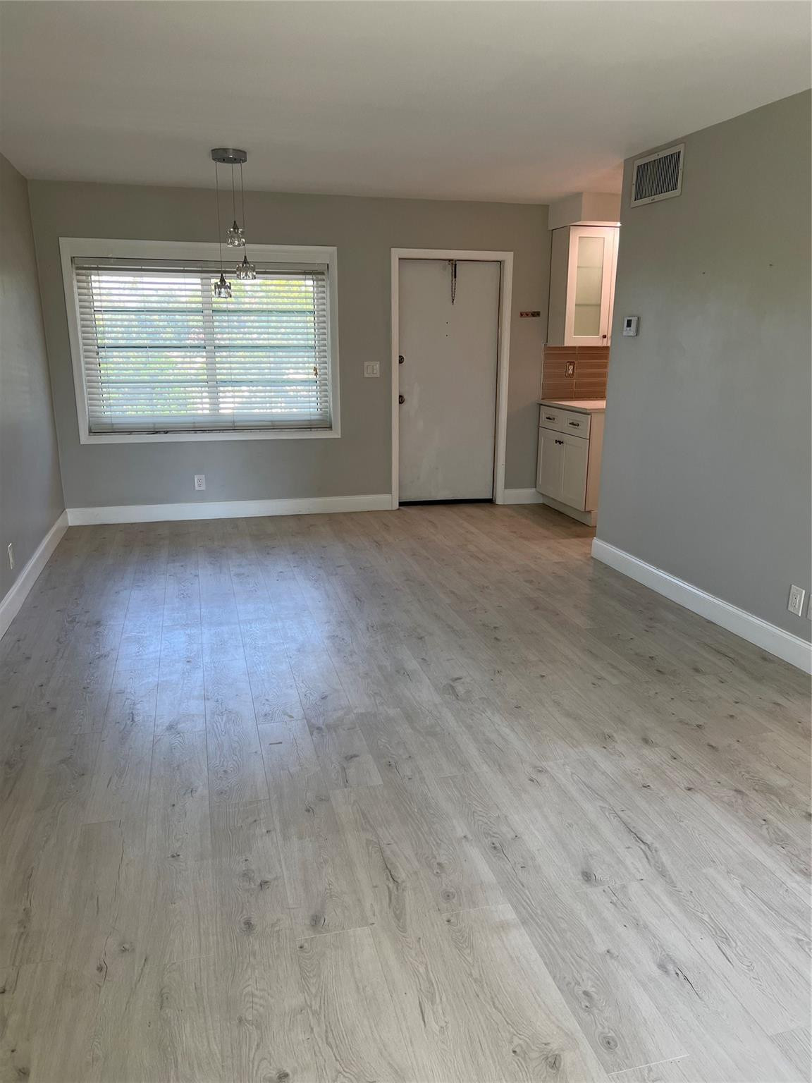 GABLE ARMS CONDO - Residential Lease