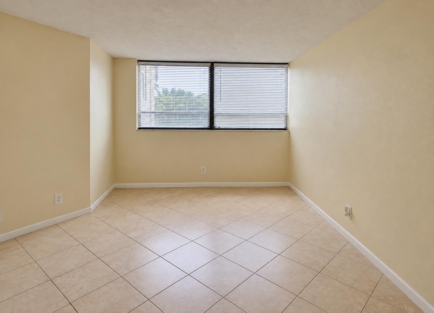 1820 N CONGRESS Avenue 310