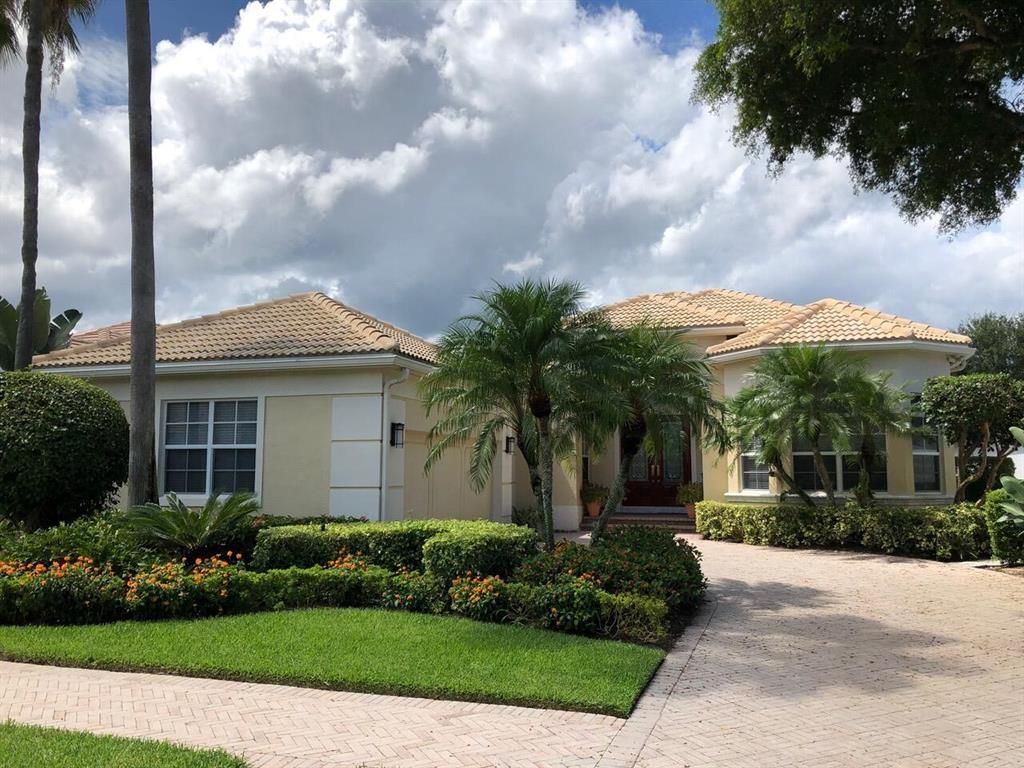 Photo of 119 Banyan Isle Drive, Palm Beach Gardens, FL 33418 (MLS # R10746565)