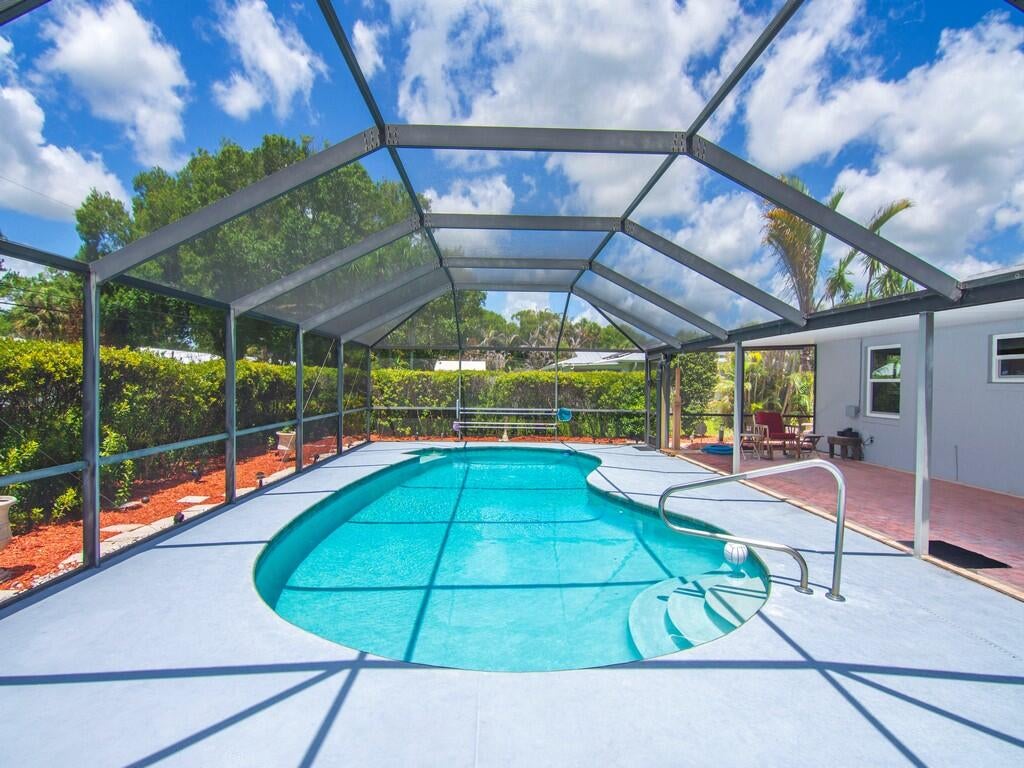 Photo of 7503 Kenwood Road, Fort Pierce, FL 34951 (MLS # B26038379)
