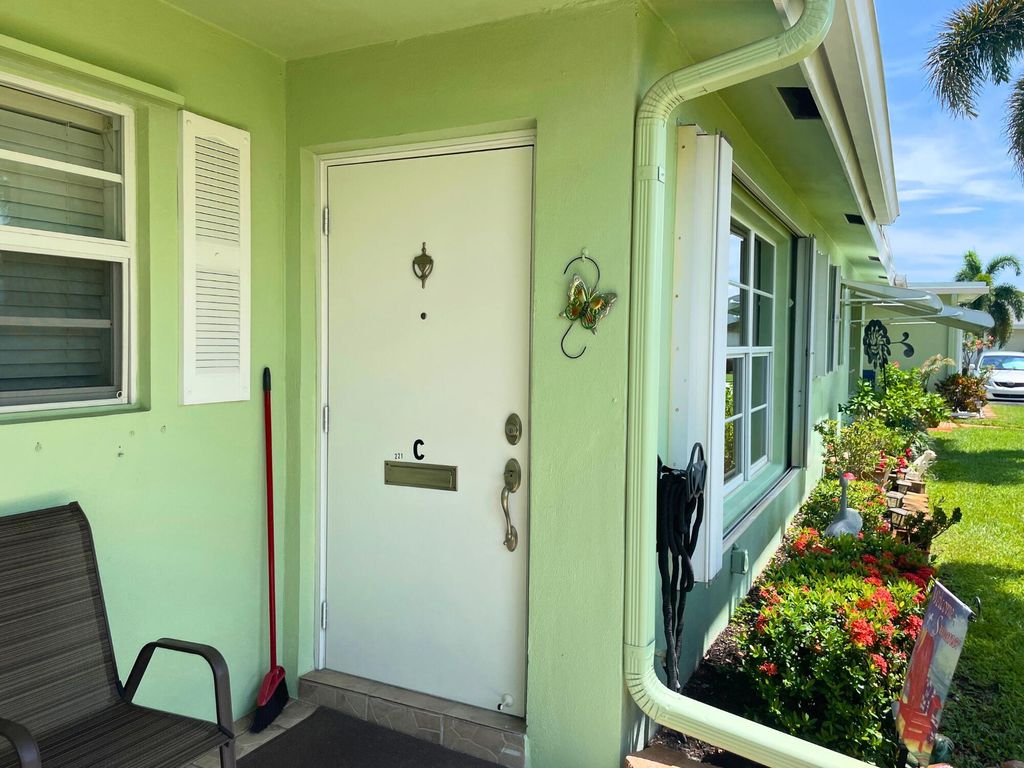 Photo of 221 Pine Point Drive #C, Boynton Beach, FL 33435 (MLS # R11011545)