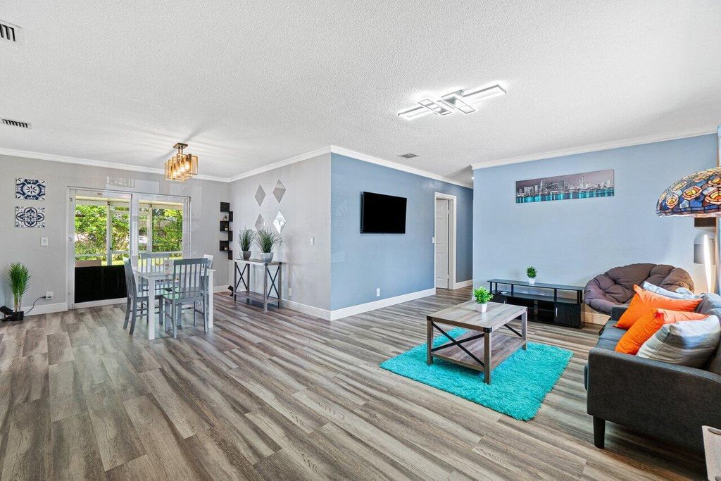 Photo of 1250 SW 6th Avenue, Deerfield Beach, FL 33441 (MLS # R11162212)