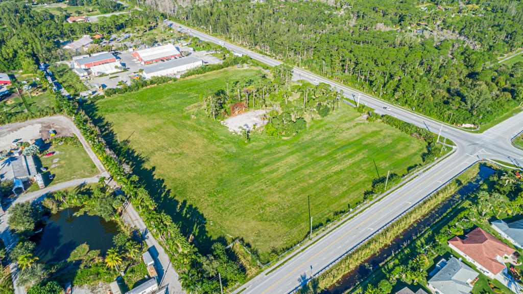 LOXAHATCHEE GROVES - Land