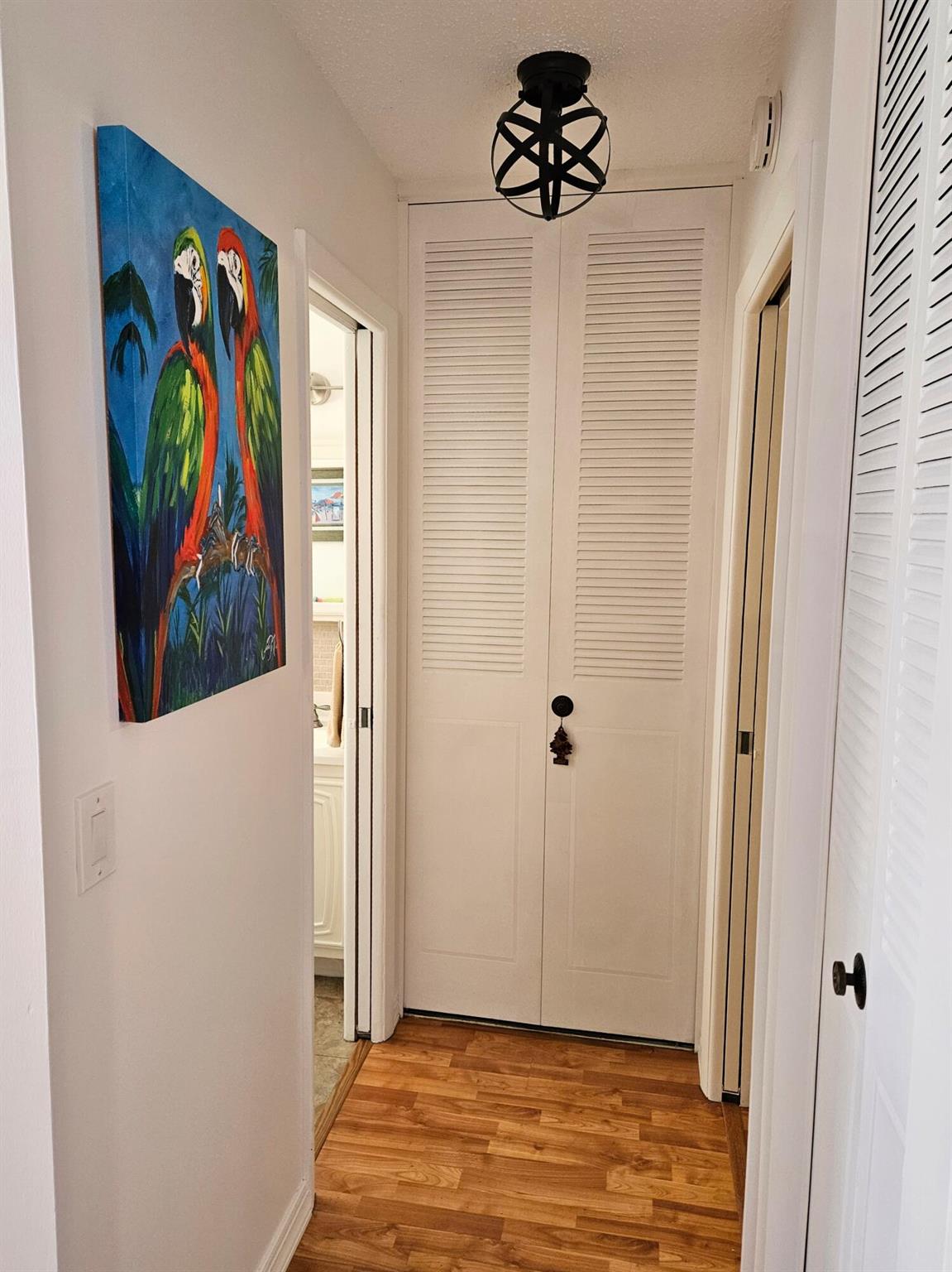 CRESTHAVEN VILLAS CONDO 3 - Residential