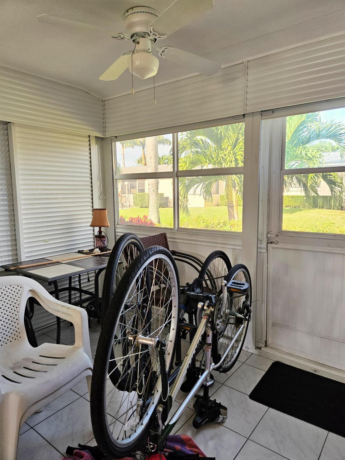 CRESTHAVEN VILLAS CONDO 3 - Residential