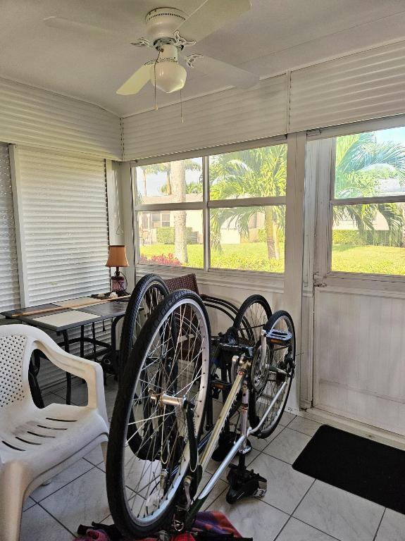 CRESTHAVEN VILLAS CONDO 31 - Residential