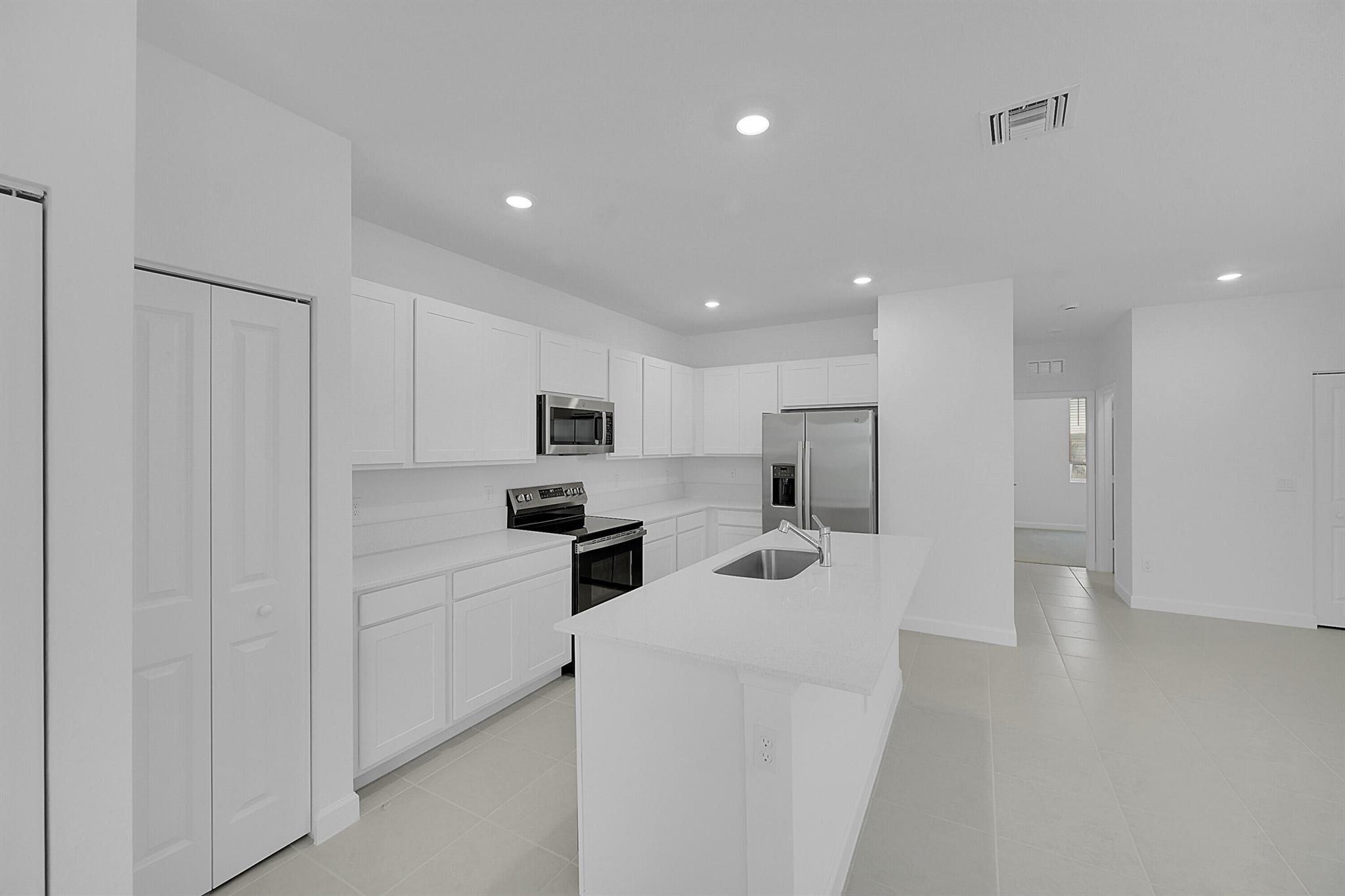 Veranda Landing - Residential Lease