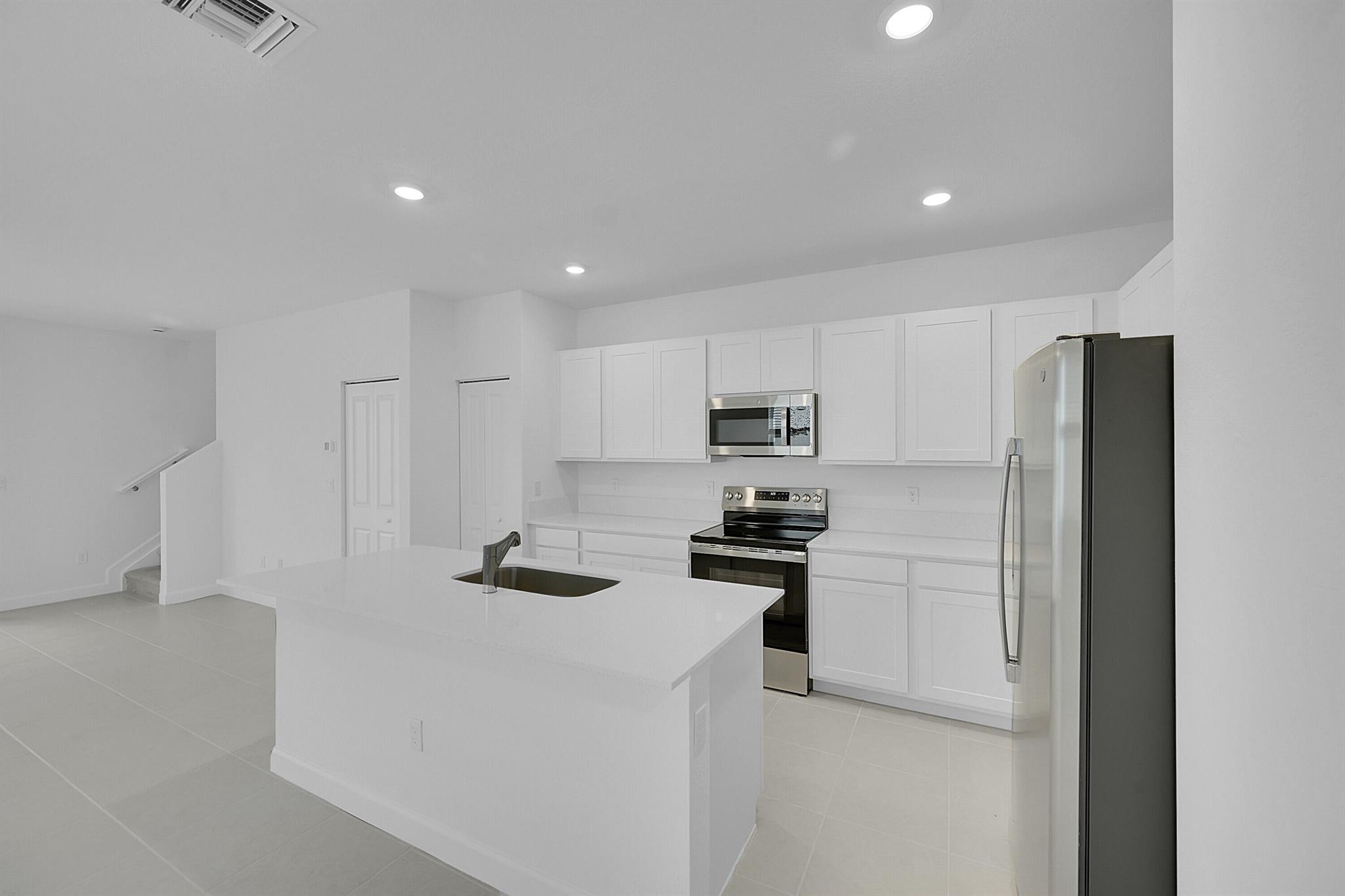 Veranda Landing - Residential Lease