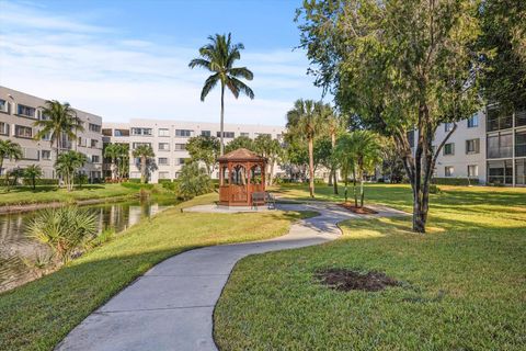 A home in Lake Worth