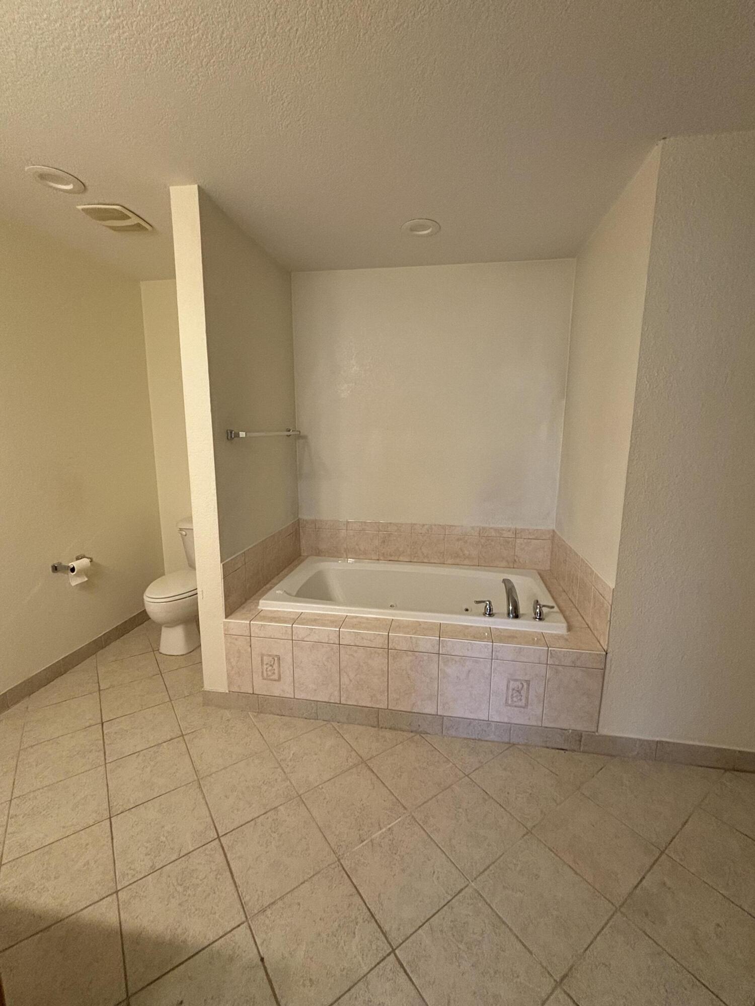 HAMPTON HOMES - Residential Lease