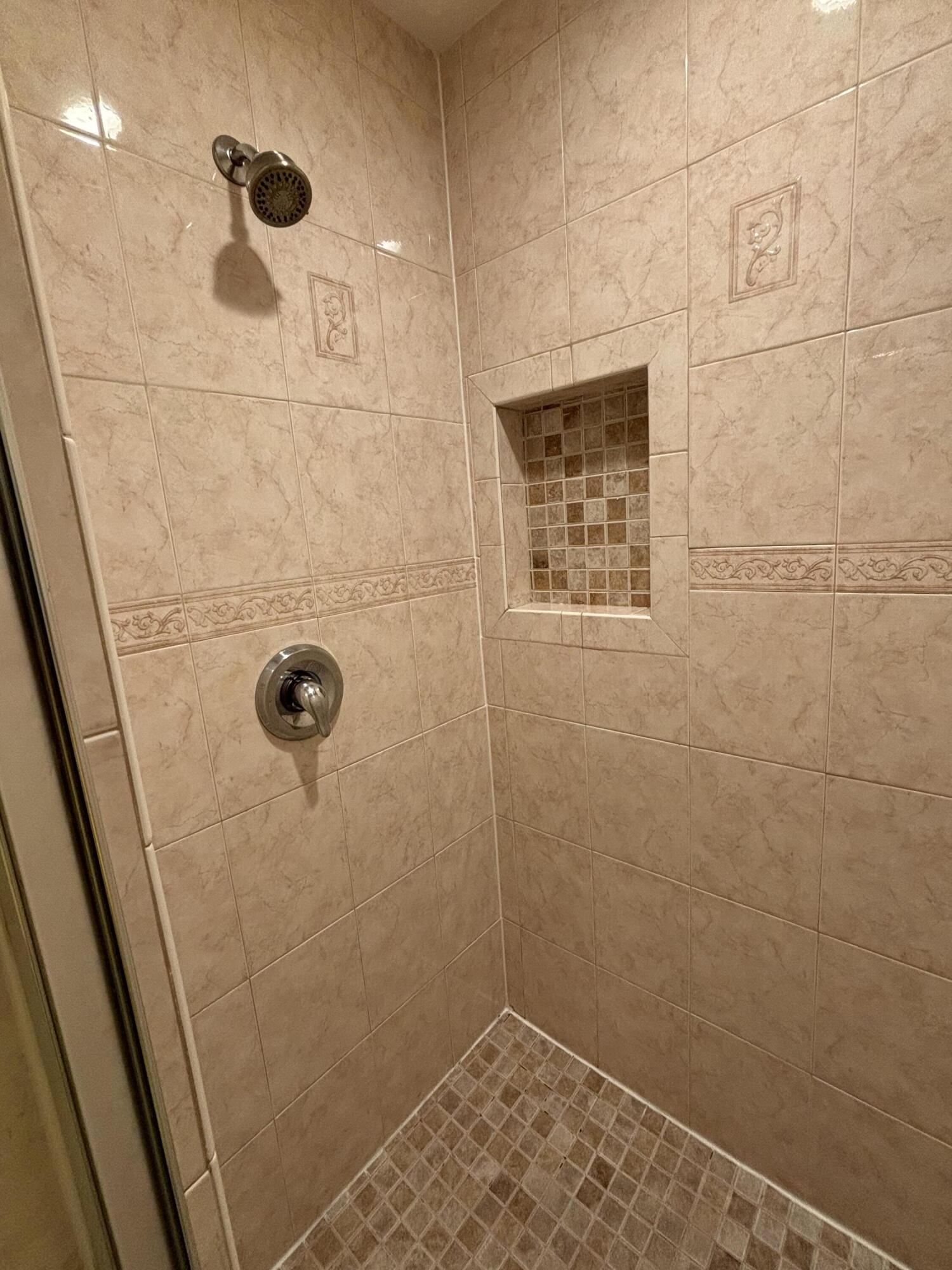 HAMPTON HOMES - Residential Lease