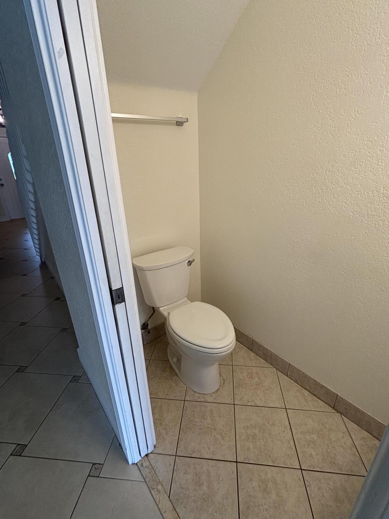 HAMPTON HOMES - Residential Lease