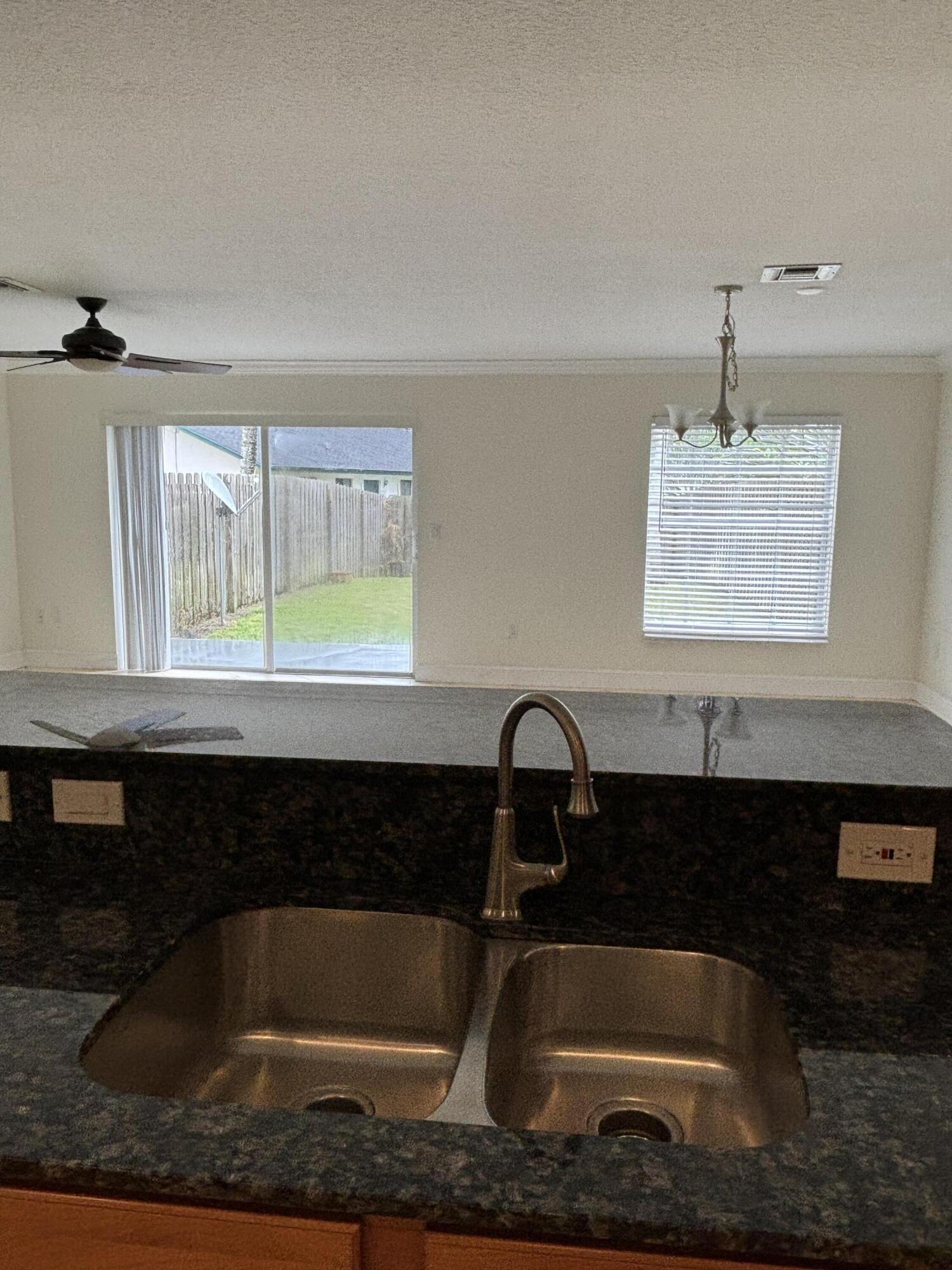 HAMPTON HOMES - Residential Lease