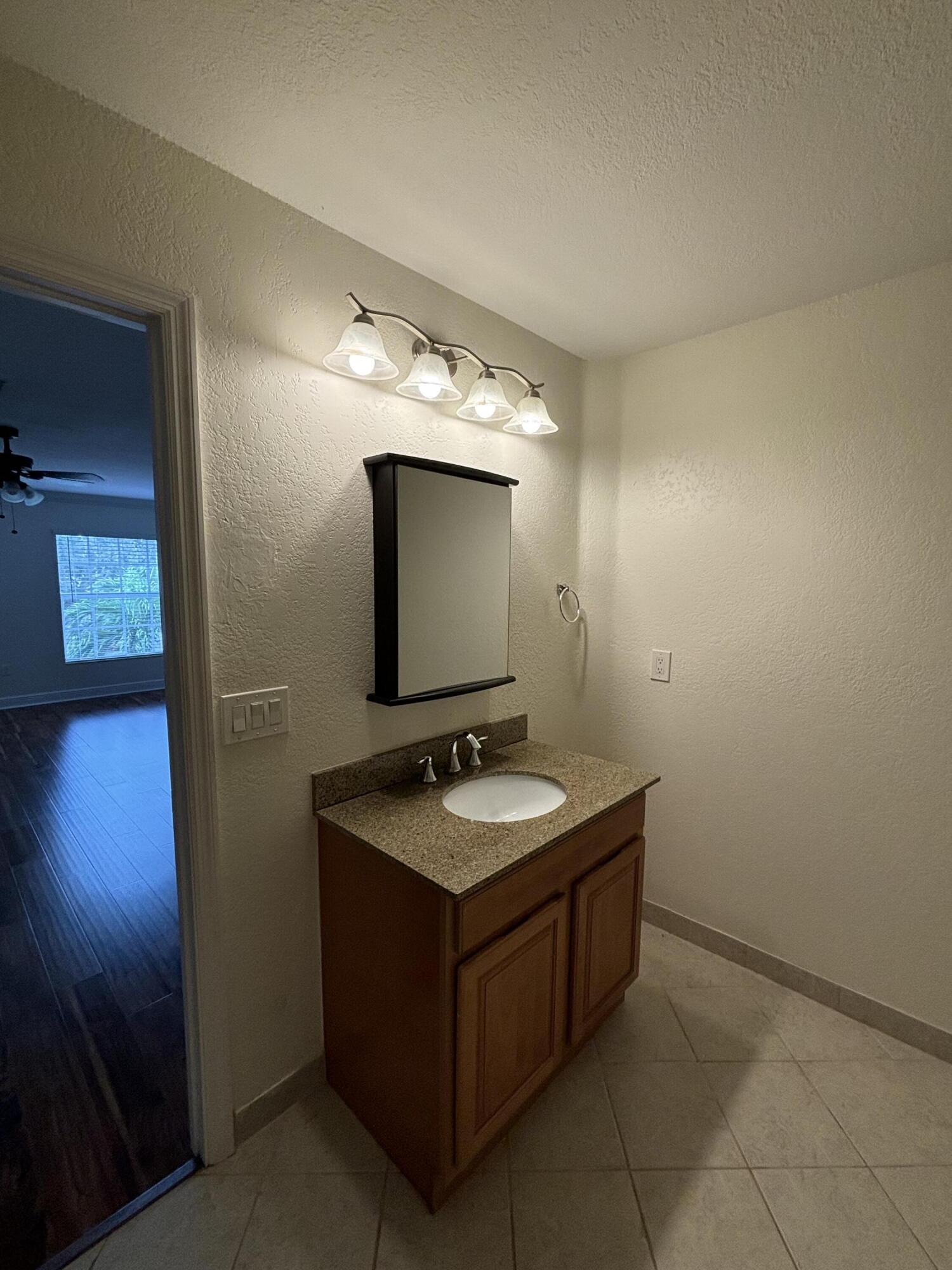 HAMPTON HOMES - Residential Lease