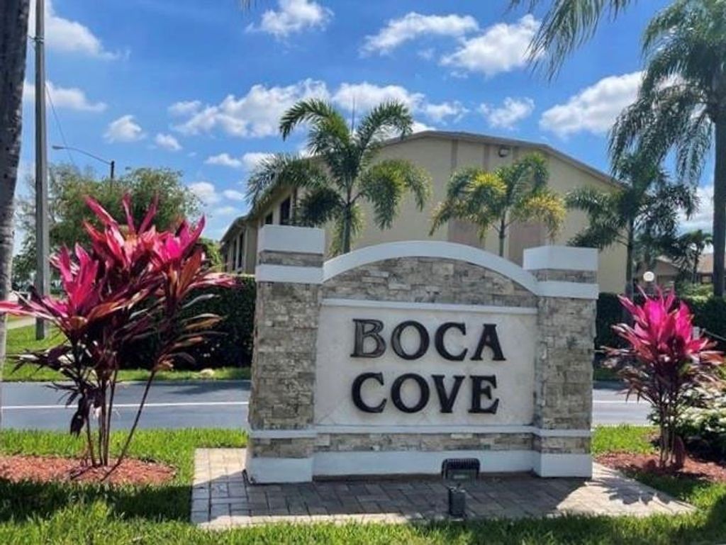 Photo of 9466 S Boca Cove Circle #312, Boca Raton, FL 33428 (MLS # F10407486)