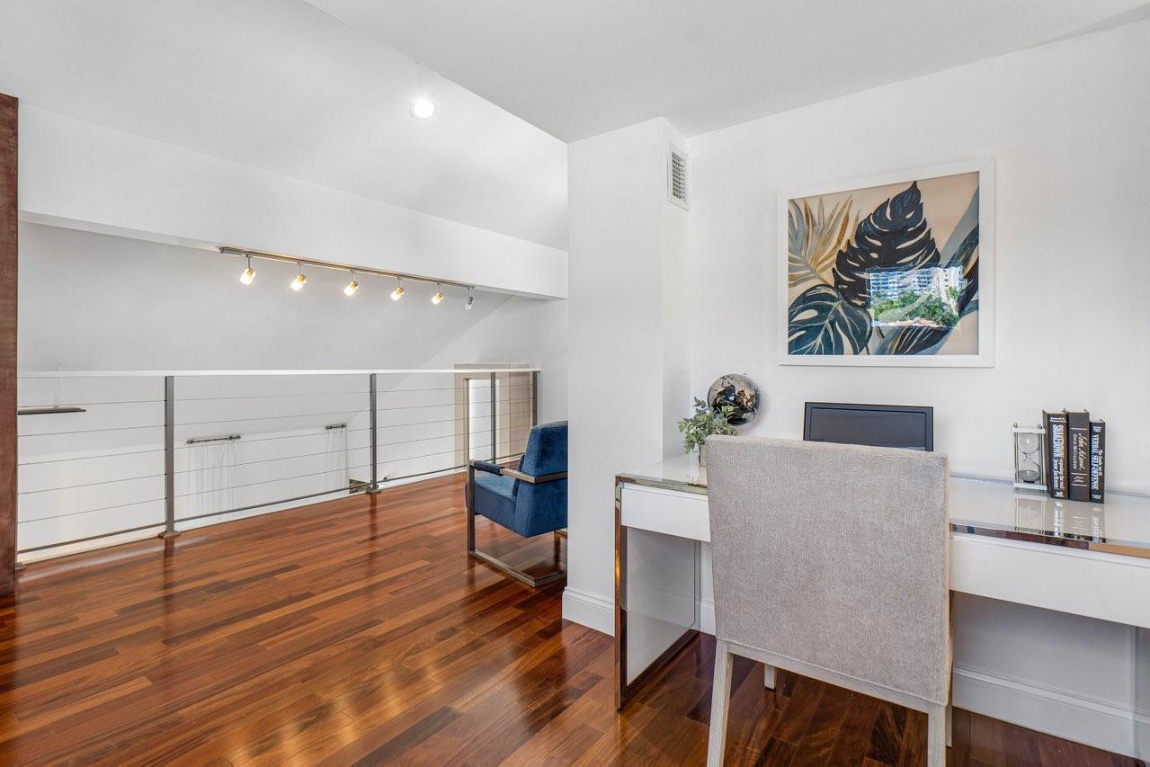 CORAL RIDGE COUNTRY CLUB - Residential