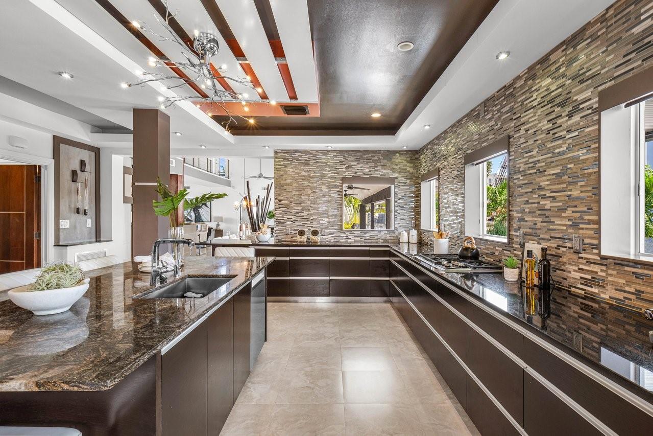 CORAL RIDGE COUNTRY CLUB - Residential