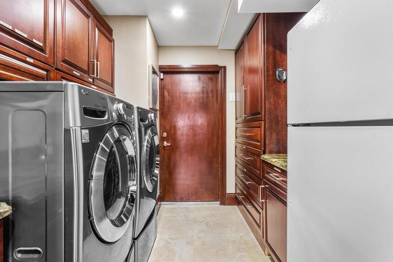 CORAL RIDGE COUNTRY CLUB - Residential