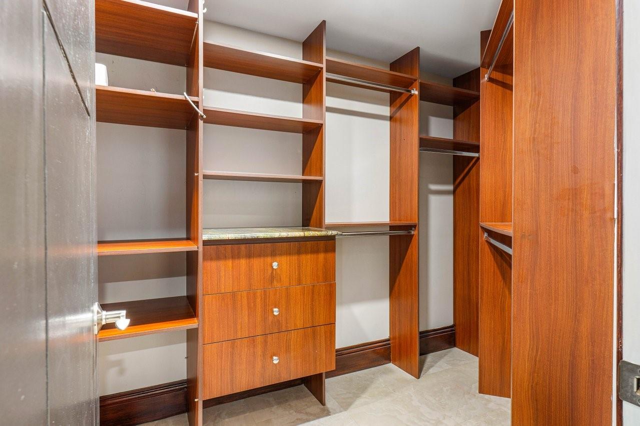 CORAL RIDGE COUNTRY CLUB - Residential