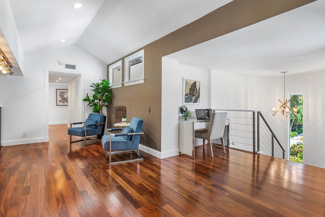 CORAL RIDGE COUNTRY CLUB - Residential