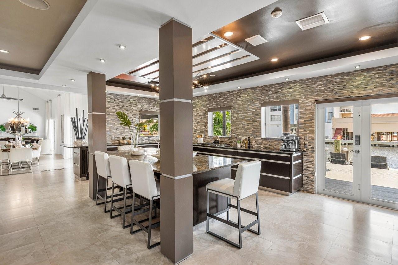 CORAL RIDGE COUNTRY CLUB - Residential