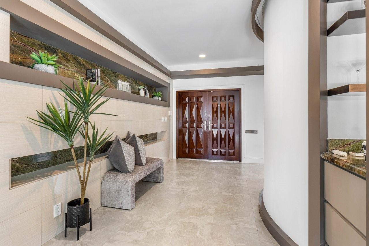 CORAL RIDGE COUNTRY CLUB - Residential