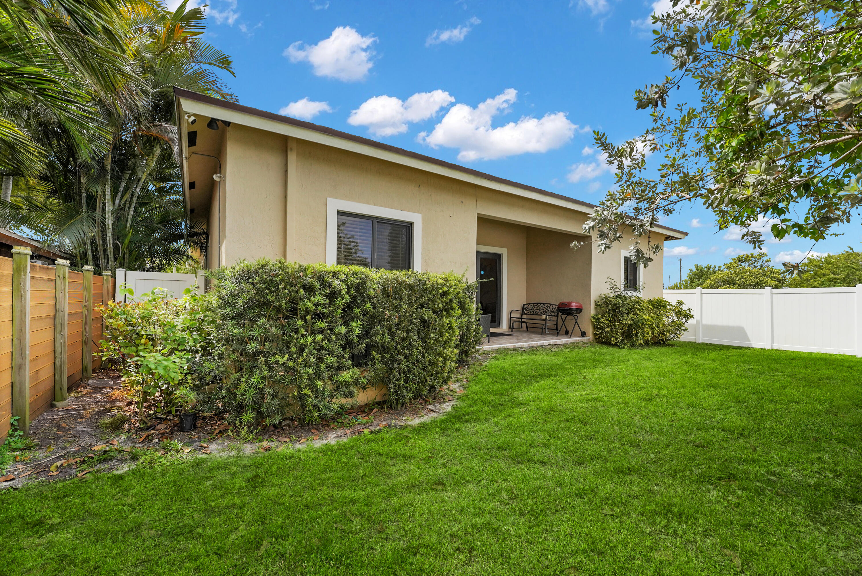 CARVER RANCHES - Residential