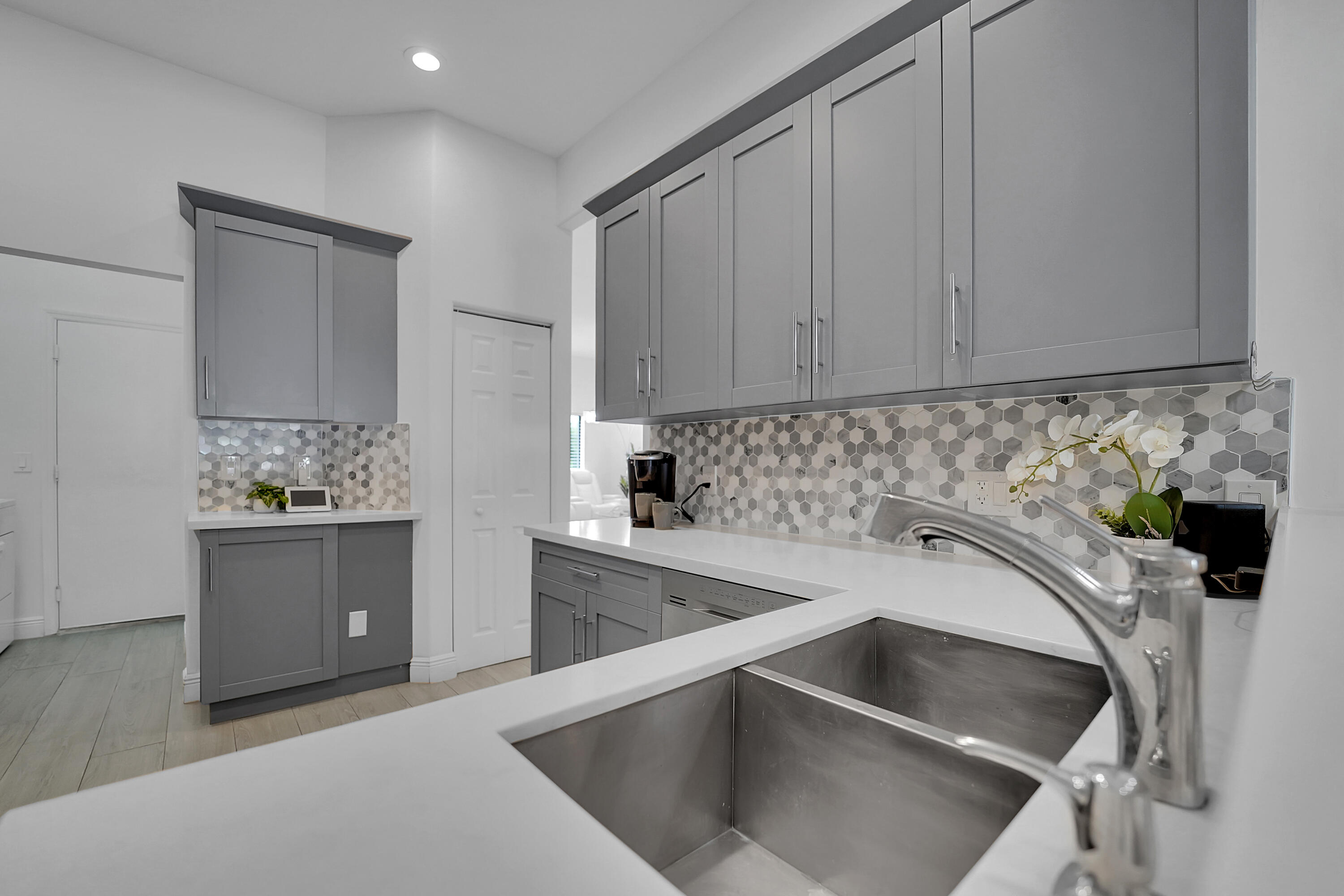 CARVER RANCHES - Residential