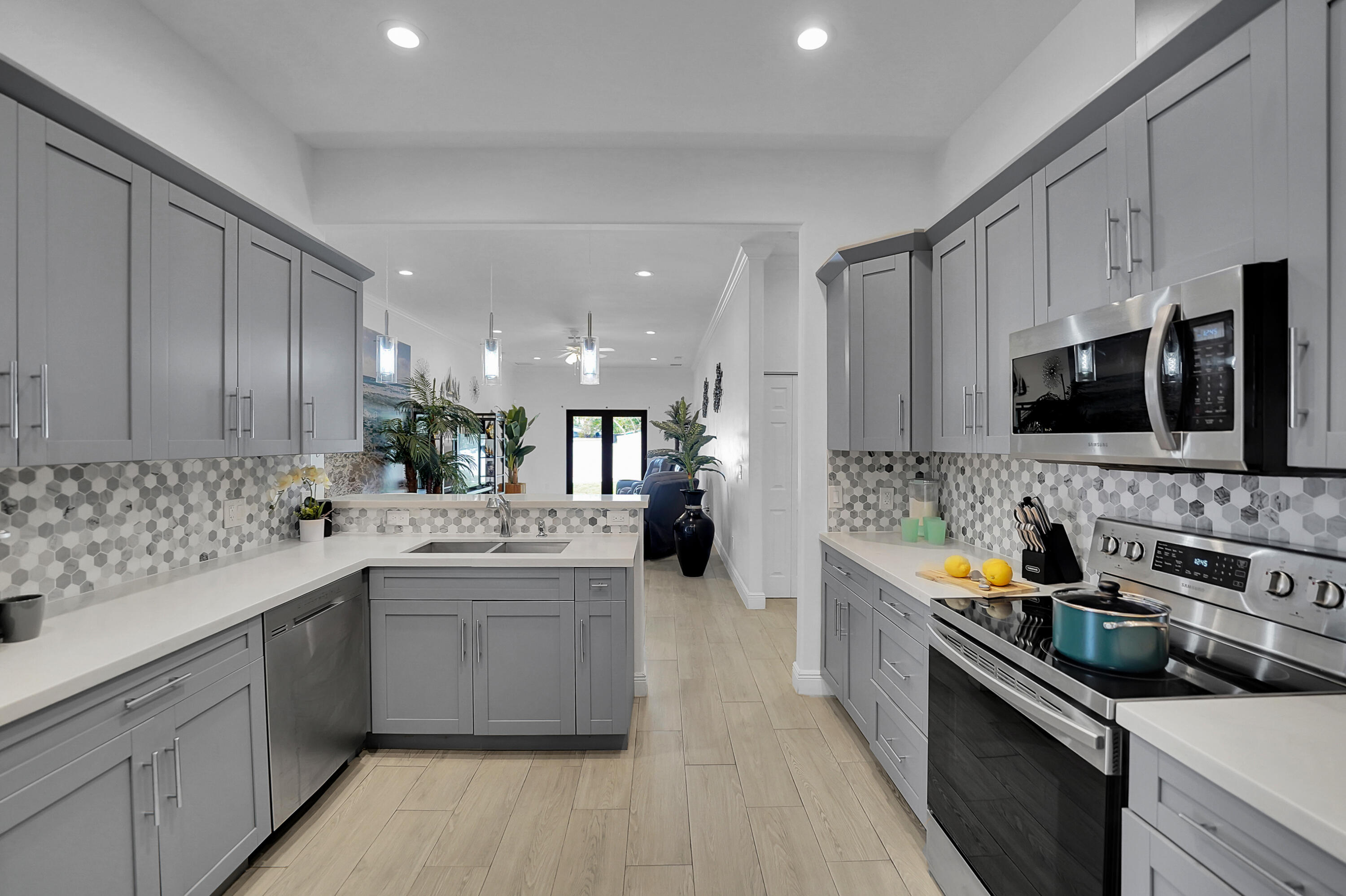 CARVER RANCHES - Residential