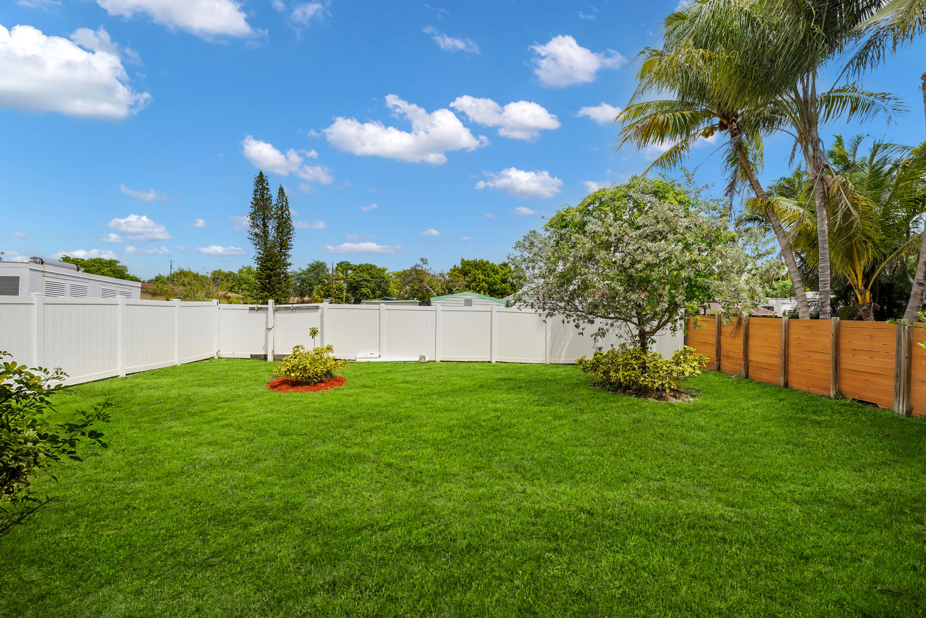 CARVER RANCHES - Residential