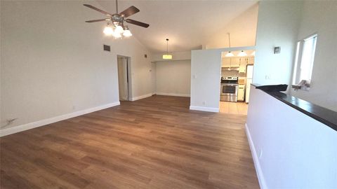 608 Gardens Dr 204 Pompano Beach FL 33069