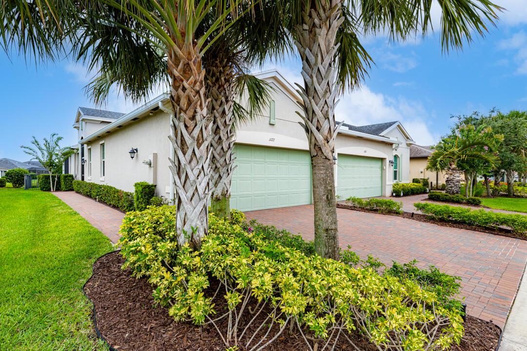 11177 SW Winding Lakes Circle