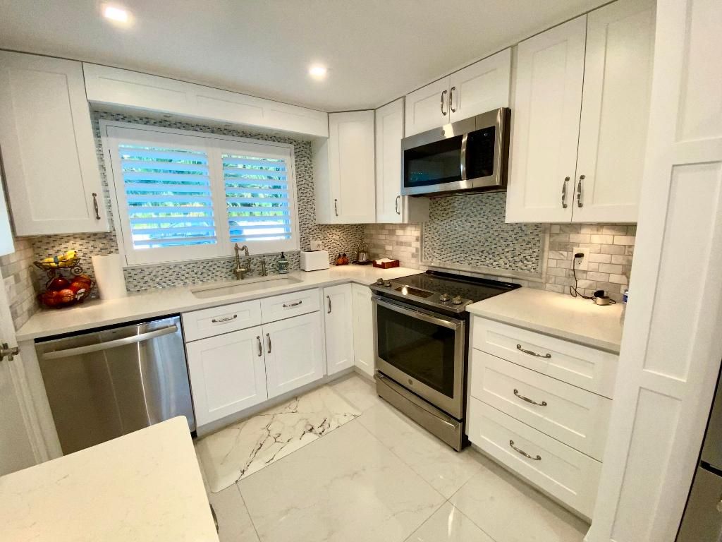 Photo of 331 Tequesta Drive #118, Tequesta, FL 33469 (MLS # R10965837)